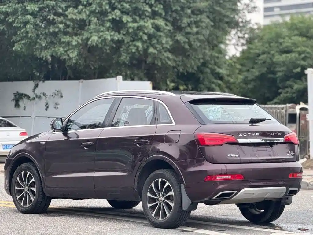 Фото 6 - Zotye SR7