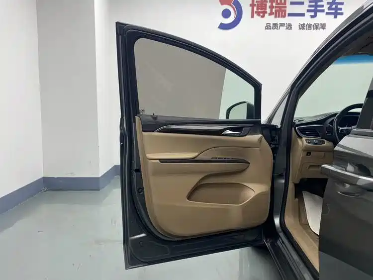 Buick GL8 2017 ES 28T Premium China V фото 7