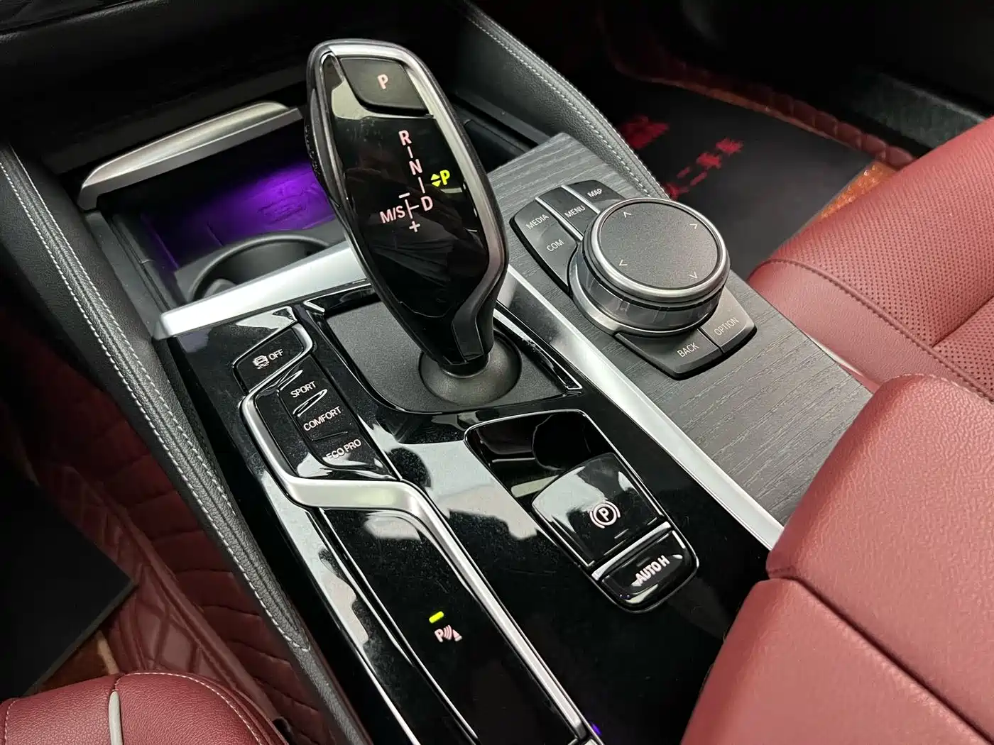 BMW 5 Series 2021 530Li Leading M Sport Package фото 15