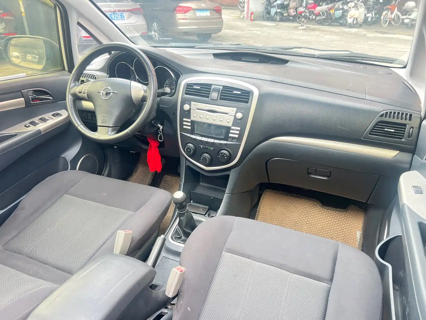 Haima Premacy 2012 2012 1.6L Manual 7-seater Pioneer Edition