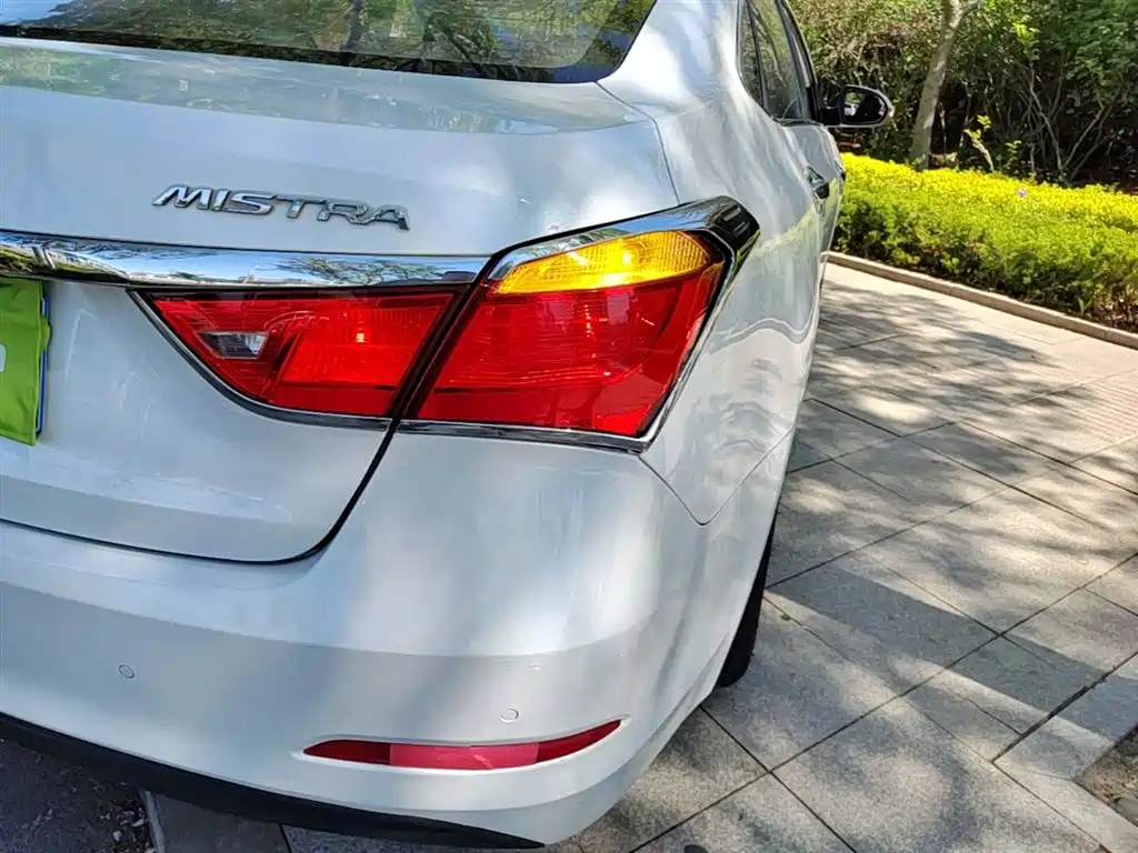 Hyundai Mistra 2014 1.8L Auto Smart GLS фото 8