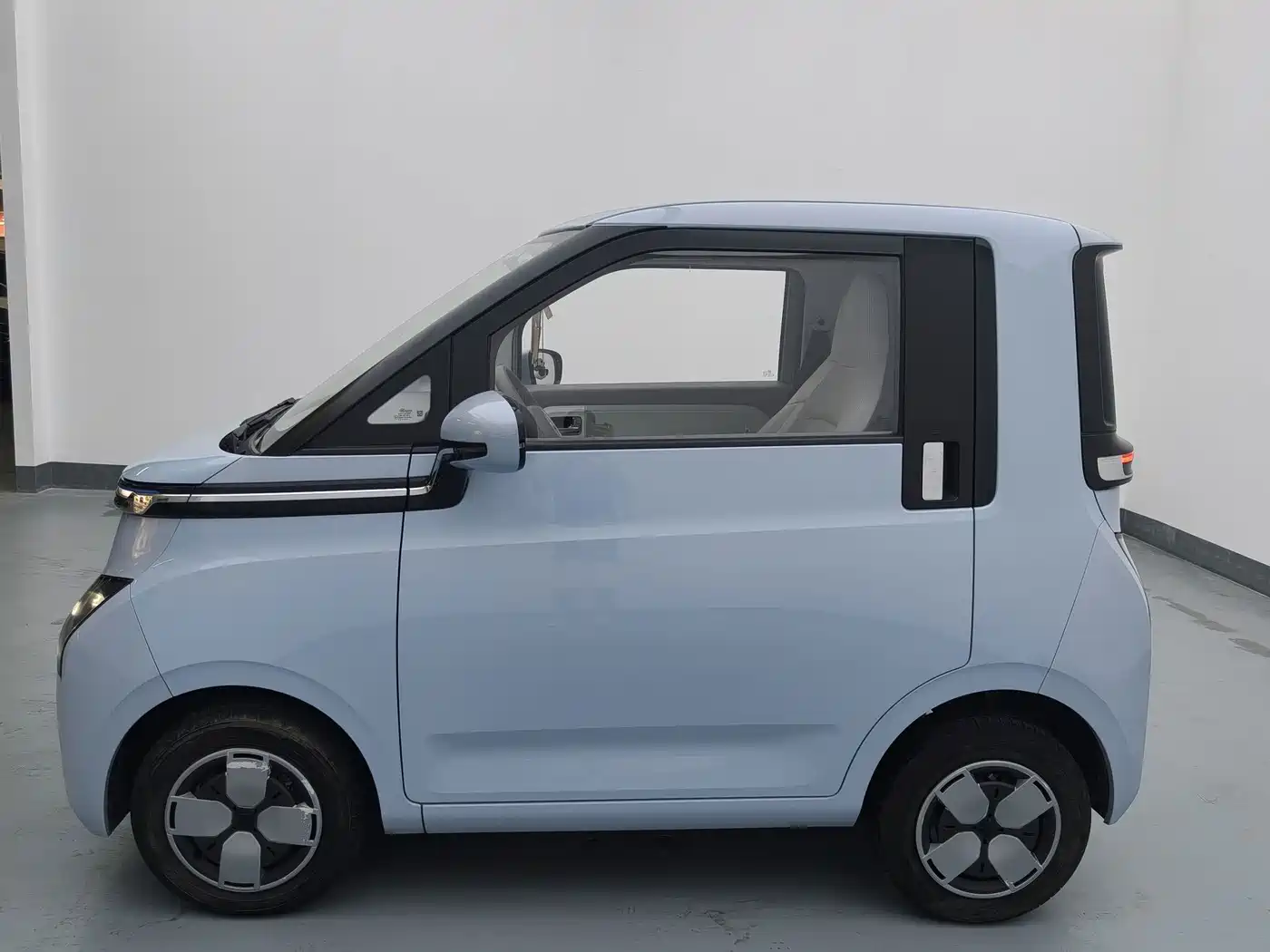 Wuling Motors Wuling Air ev 2024 2023 2-Seater Advanced Edition