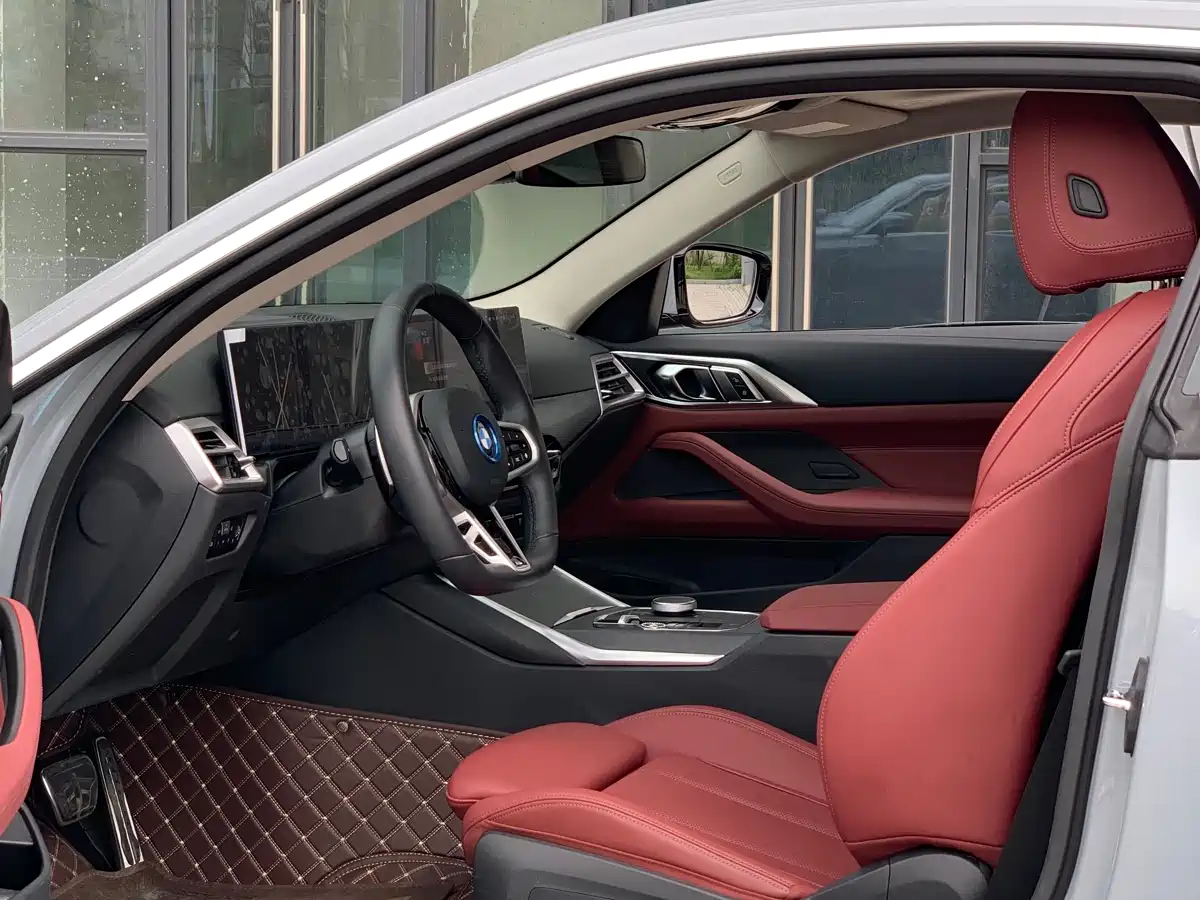 BMW 4-SERIES