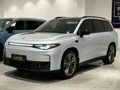 Leapmotor C16
