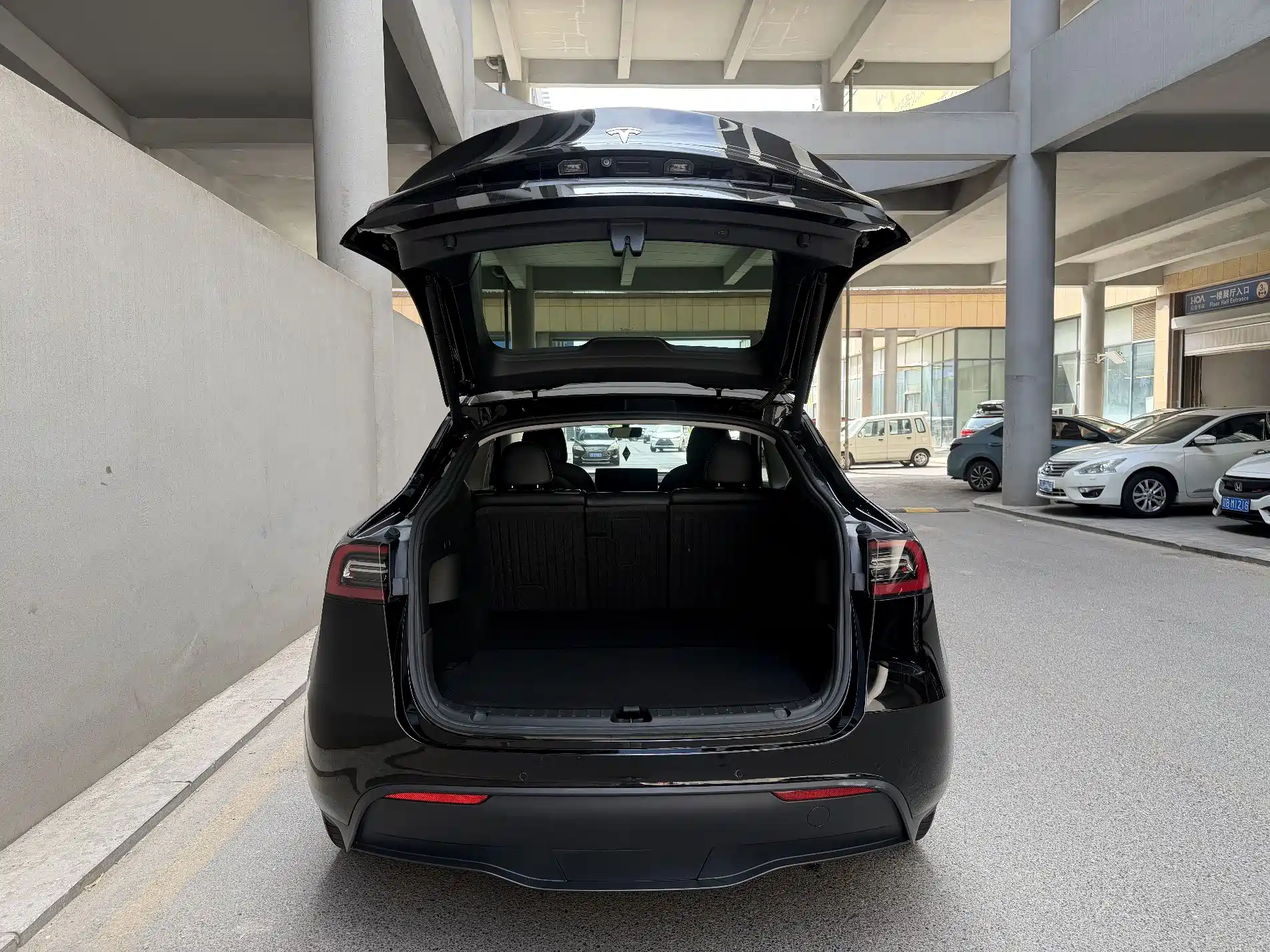 Фото 7 - Tesla Model Y