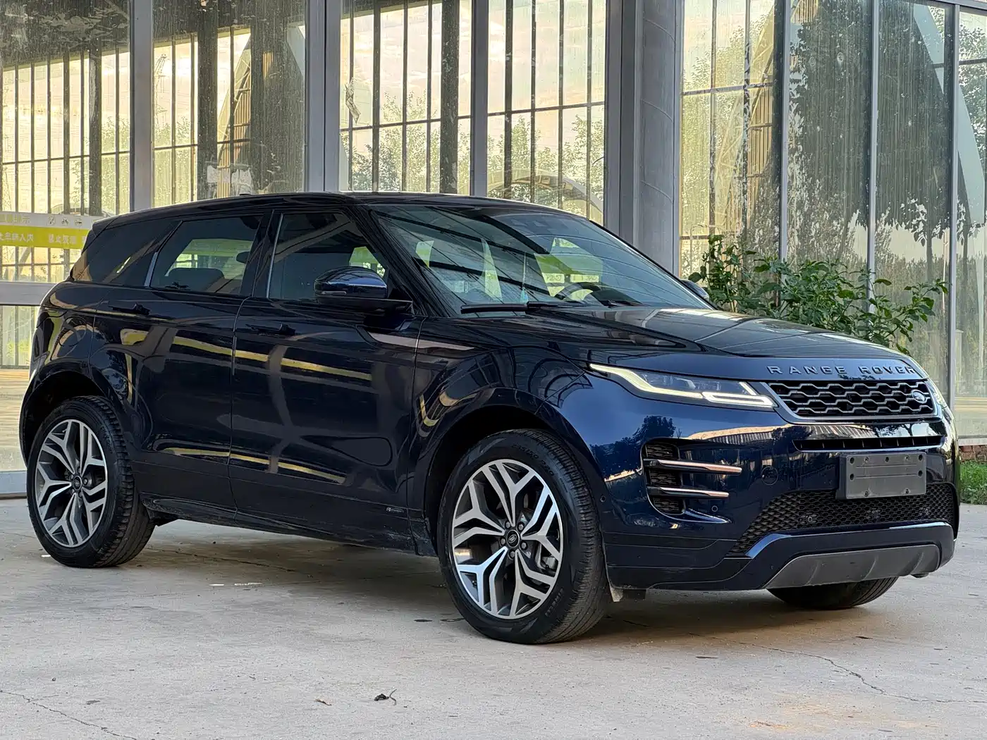 Фото 3 - Land Rover Range Rover Evoque