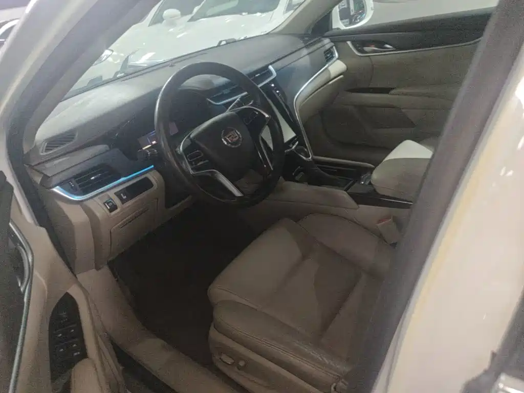 Photo 15 - Cadillac XTS