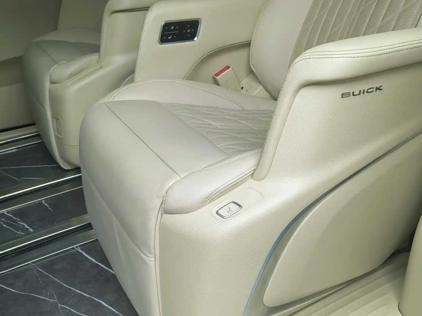 Buick GL8 2023 ES Landmaster Flagship фото 14