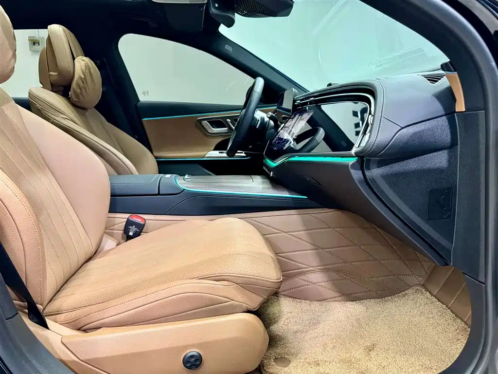 Mercedes-Benz E-Class New Energy 2024 E 350 e L Plug-in Hybrid Sedan фото 19