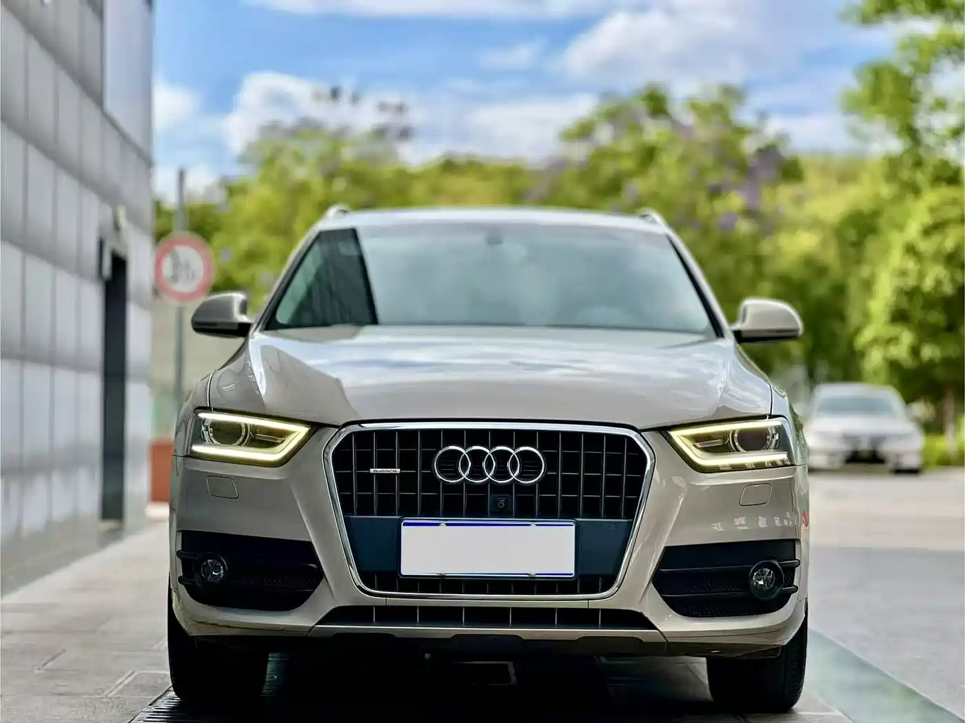 Audi Q3 2015 35 TFSI quattro Technology фото 2