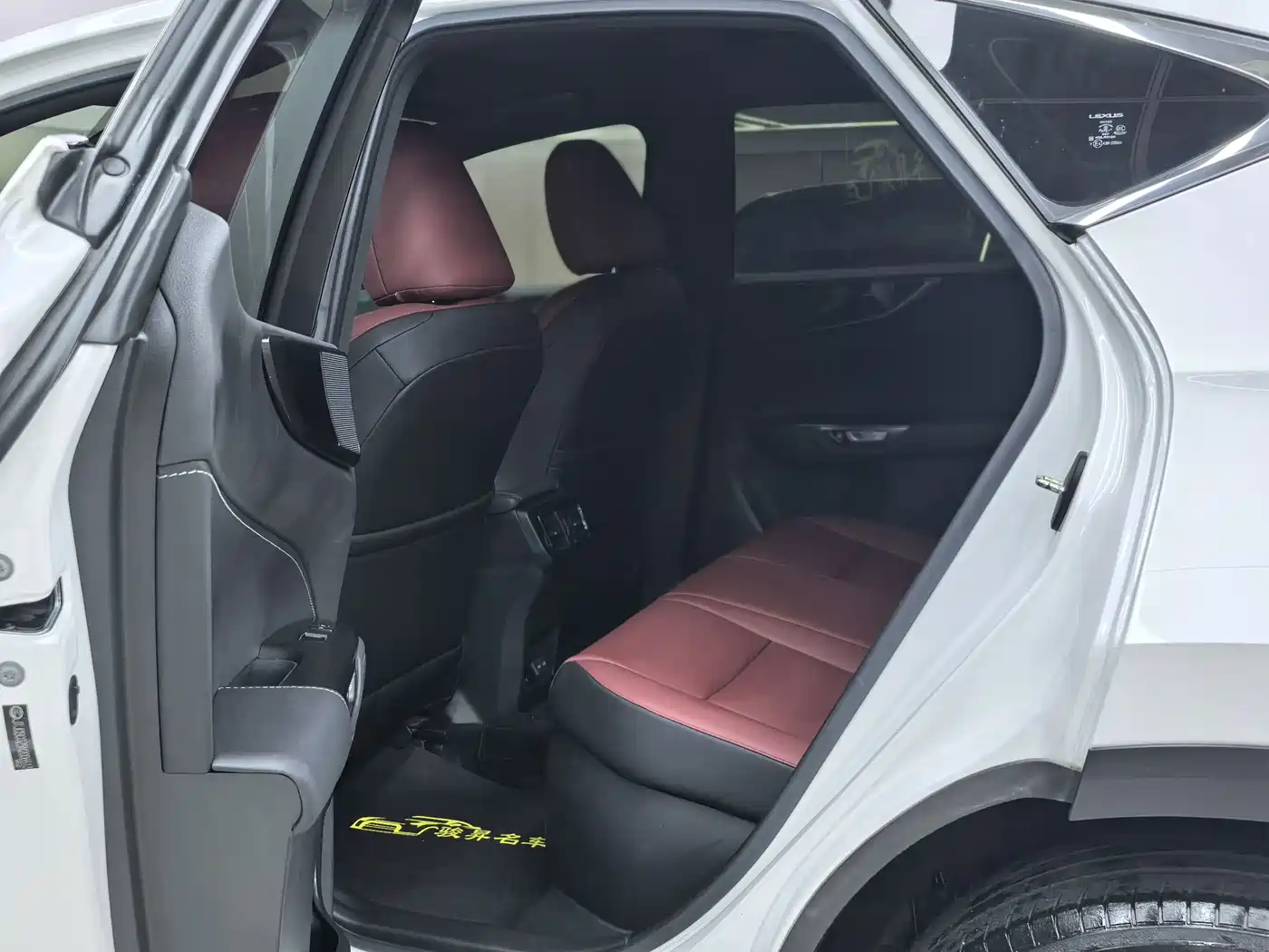 Фото 11 - Lexus NX