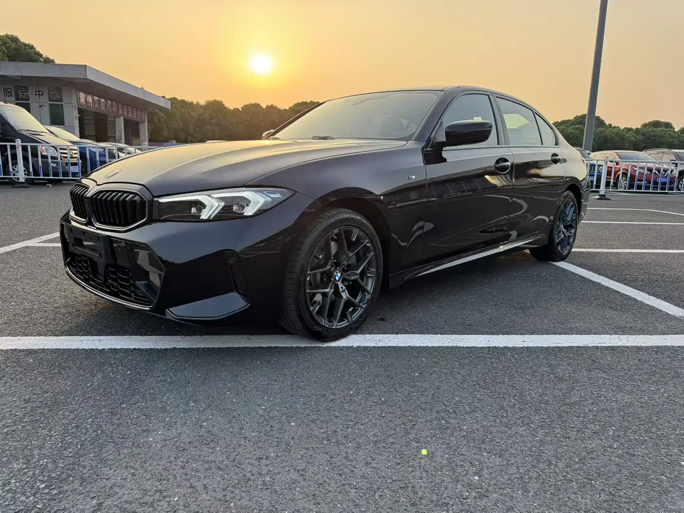 BMW 3-SERIES