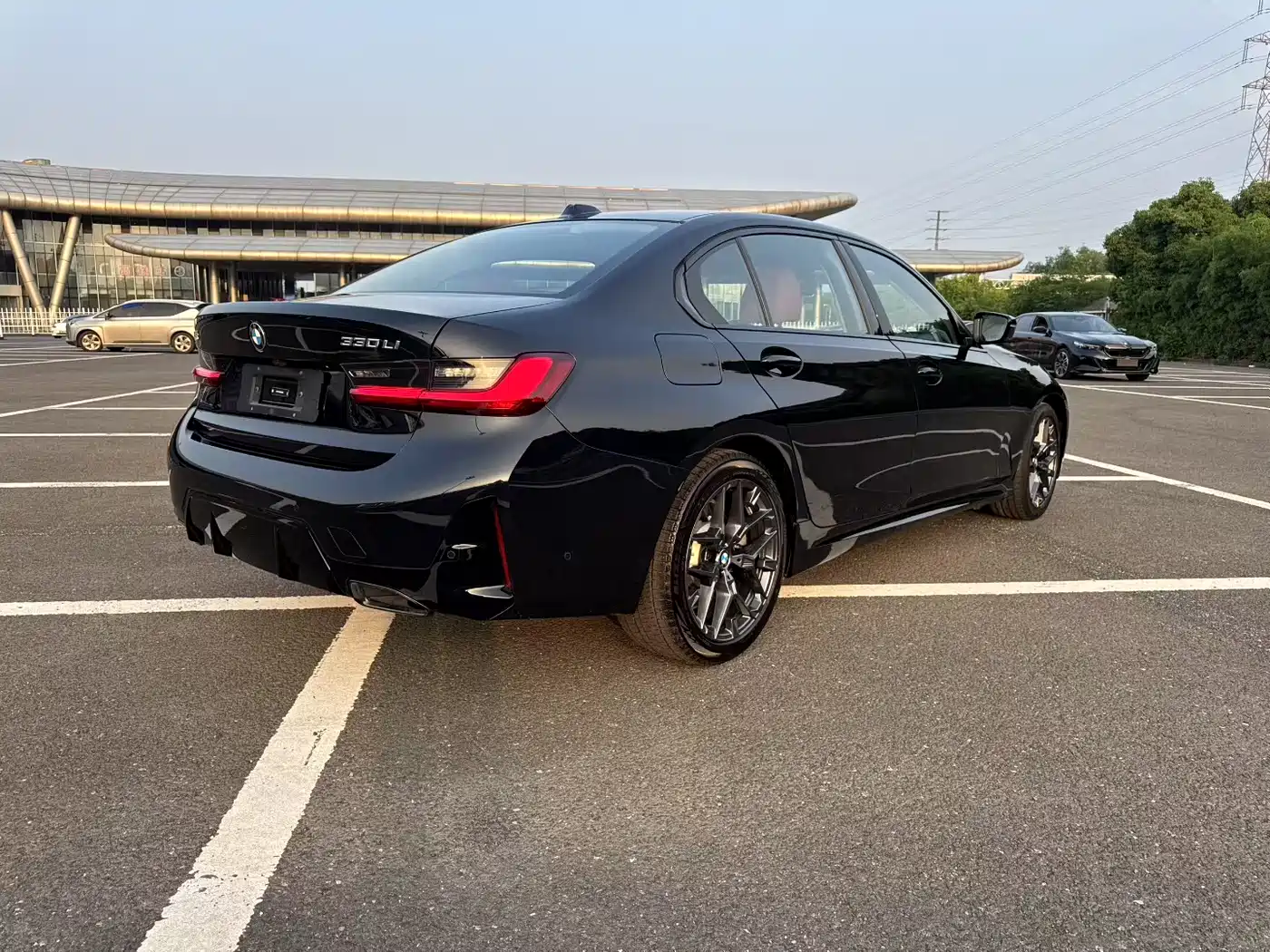 BMW 3-SERIES