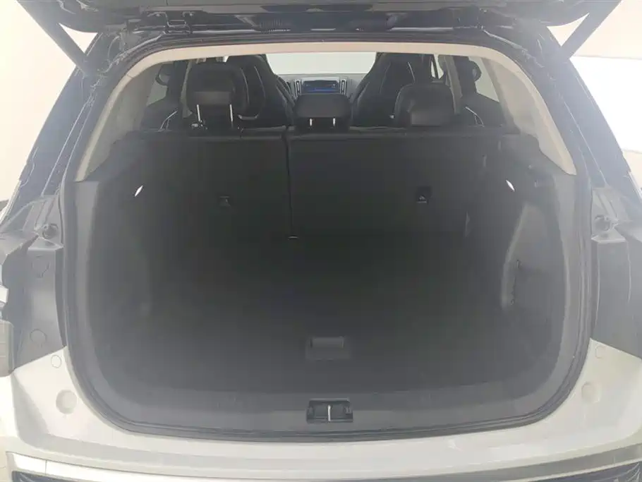 Hongqi HONGQI HS3 PHEV