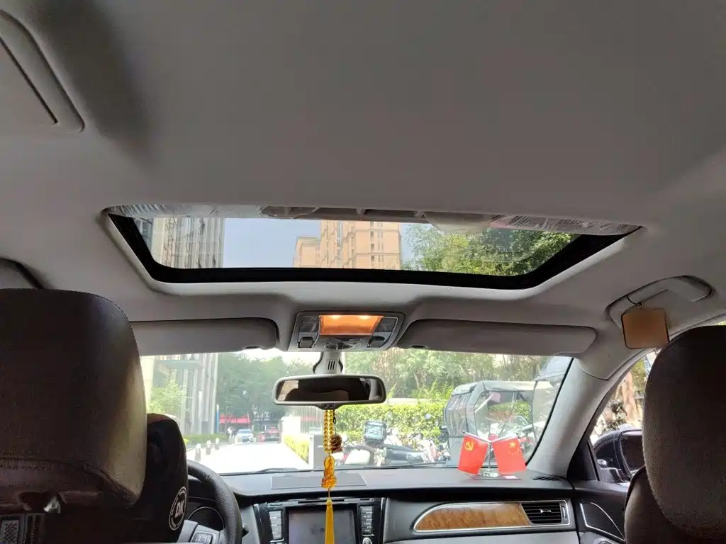Hongqi H7 2014 2015 2.0T Luxury