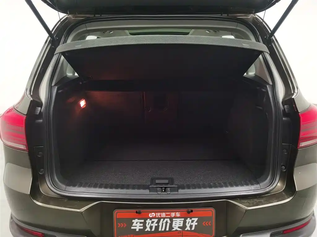 Volkswagen Tiguan 2013 1.8TSI Auto 4WD Luxury фото 16