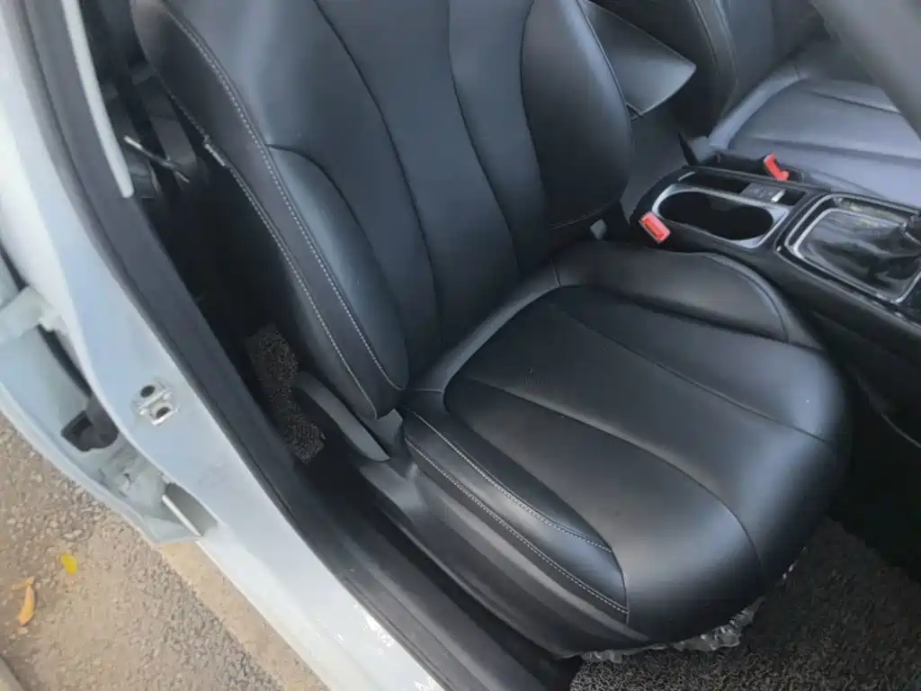 Roewe i5 2019 2019 1.5L Auto 4G Langhao Edition