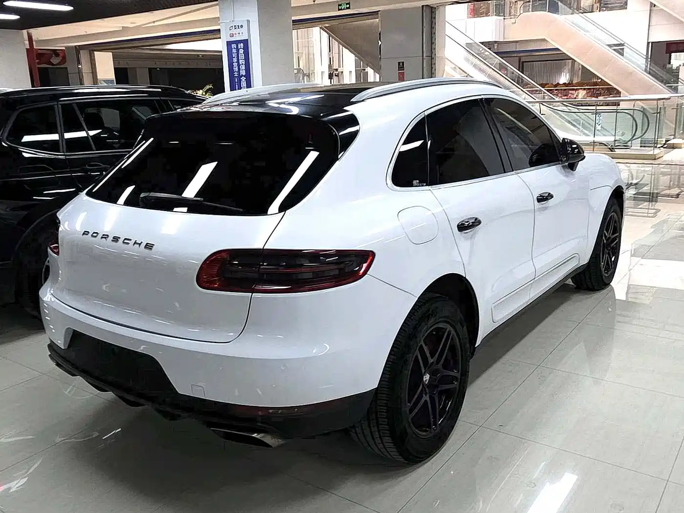 Porsche Macan 2014 Macan 2.0T фото 9