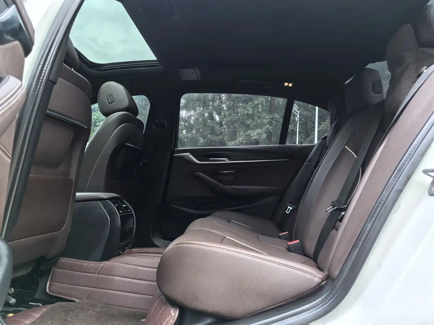 BMW 5 Series 2022 Facelift 530Li Leading M Sport Package фото 10