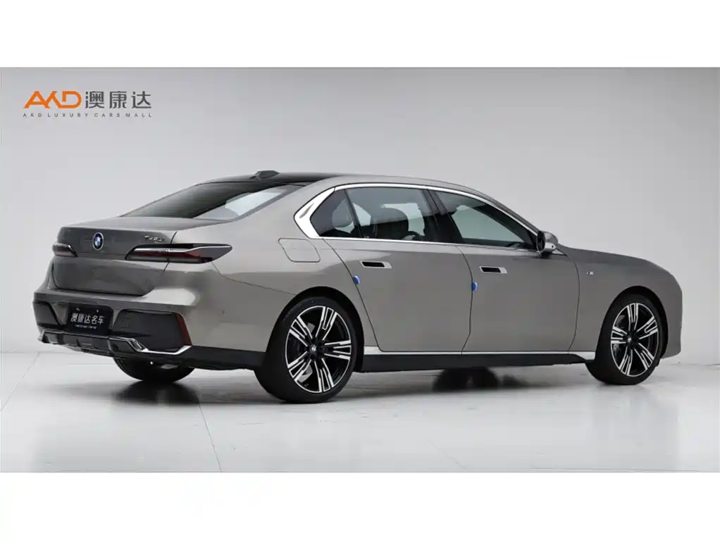 BMW 7 Series 2023 Model 740Li Leading M Sport Package фото 3