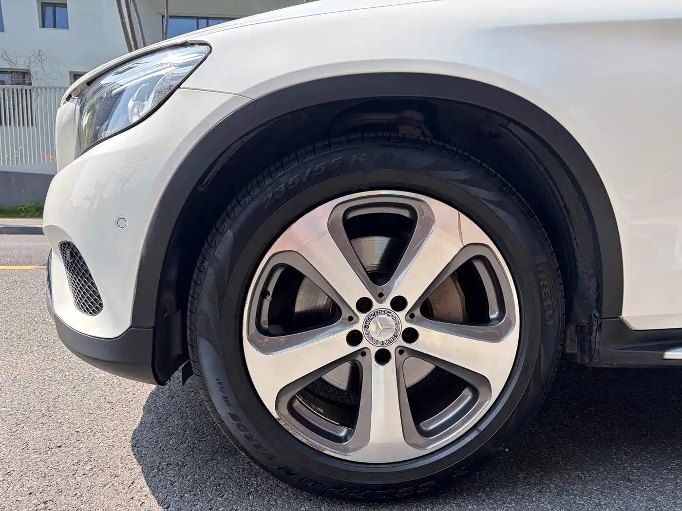 Mercedes-Benz GLC 2016 GLC 300 4MATIC Dynamic фото 4