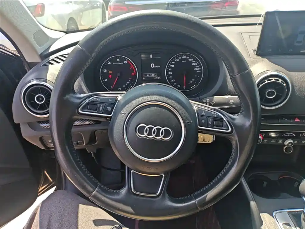 Audi A3 2014 Limousine 35 TFSI Auto Comfort фото 11
