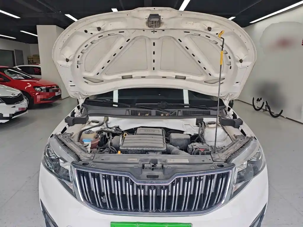 SKODA KOMICK