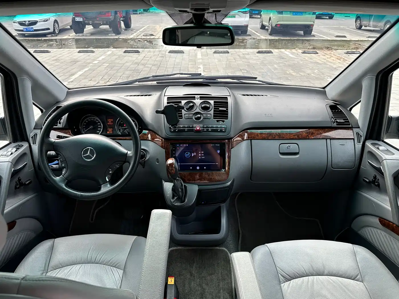 Mercedes-Benz Viano (Import) 2006 Viano 3.2L фото 4