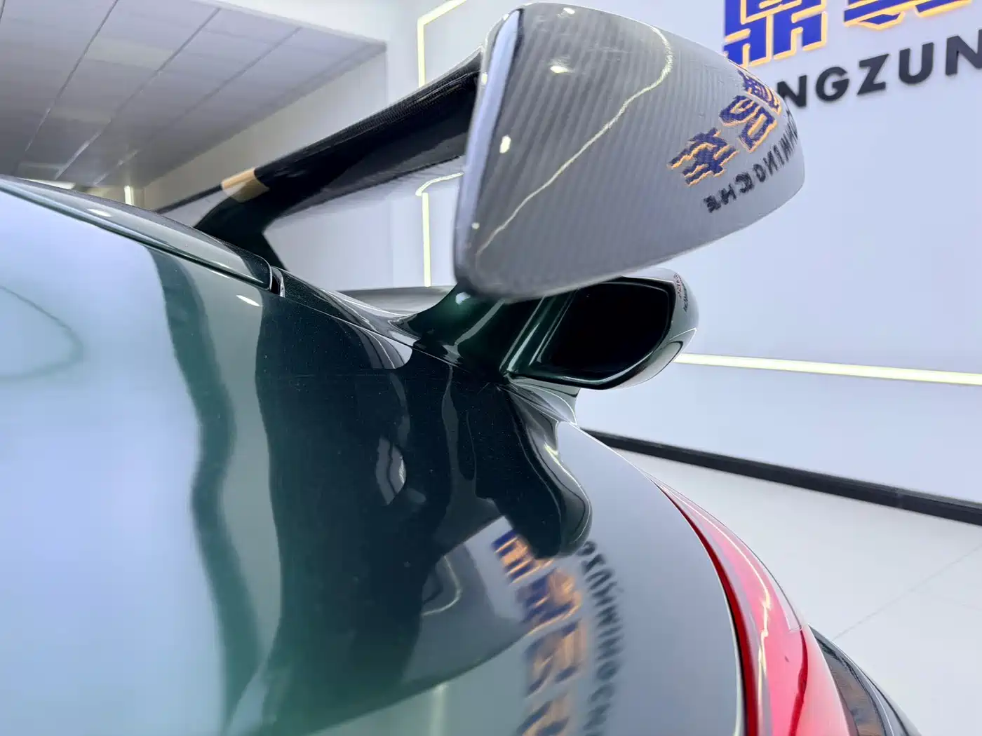 Porsche 911 2010 Turbo S 3.8T фото 8