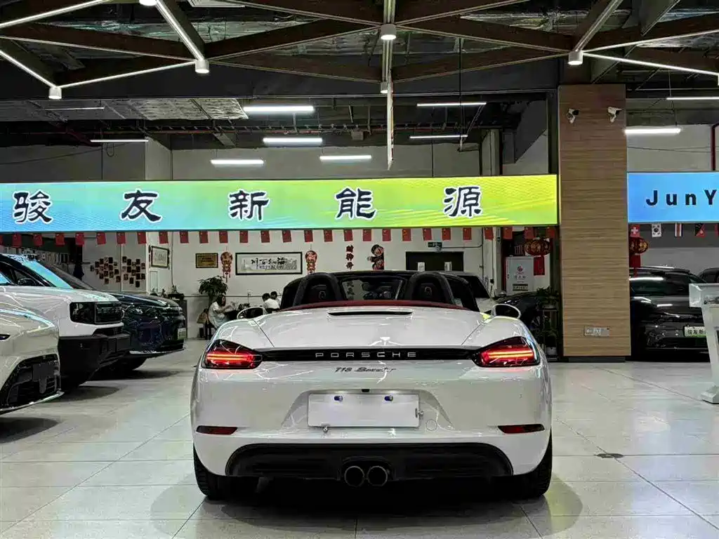 Porsche 718 2018 Boxster 2.0T фото 6