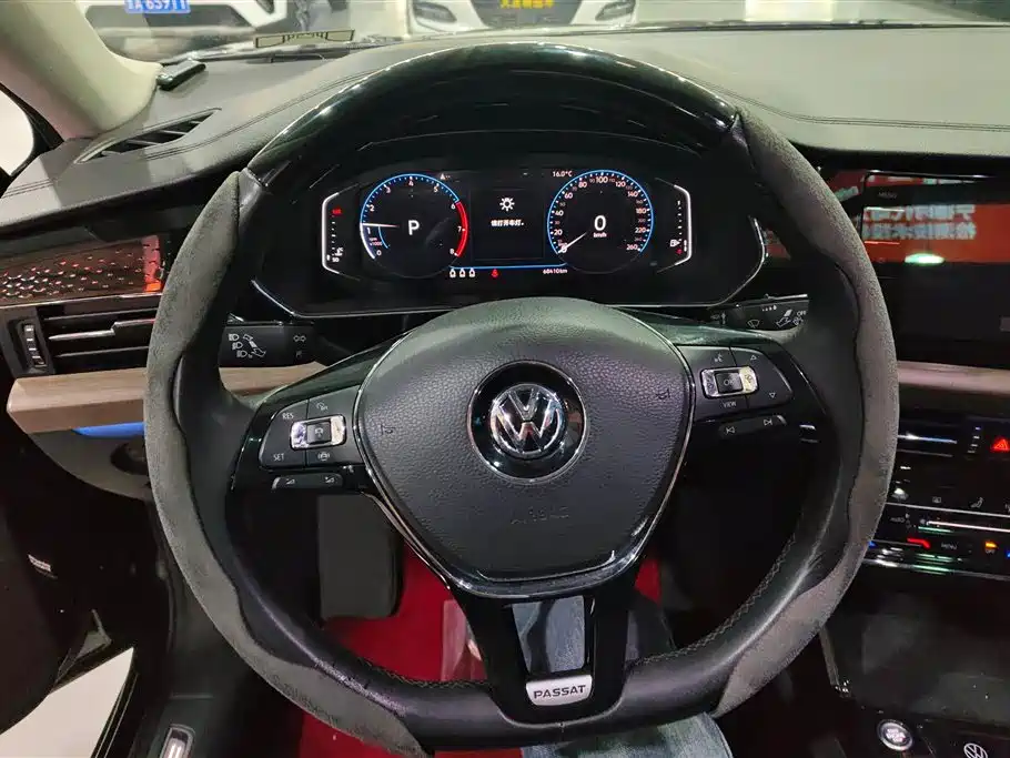 Volkswagen Passat 2020 330TSI Luxury Edition China VI фото 15