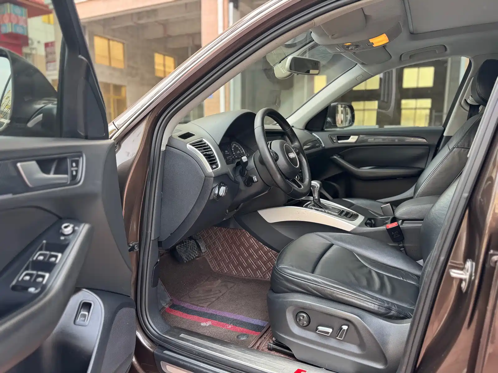 Фото 4 - Audi Q5
