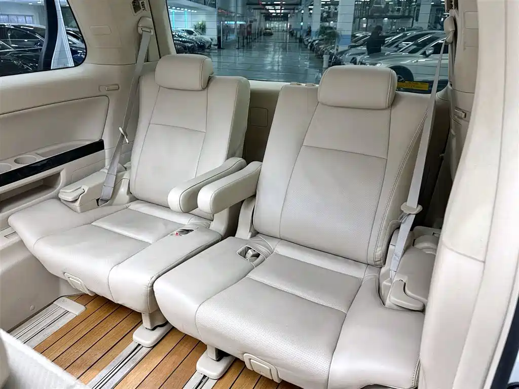 Toyota Alphard 2012 3.5L Luxury Edition фото 15
