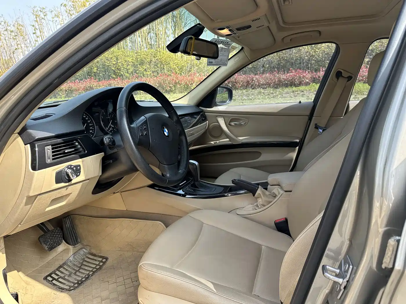 BMW 3 Series (Import) 2012 318i Leading фото 7