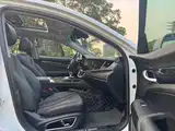 Фото 9 - Geely Borui