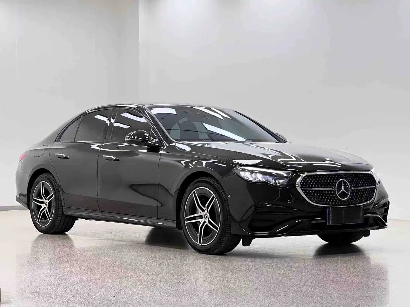 MERCEDES-BENZ E-CLASS (IMPORTED)