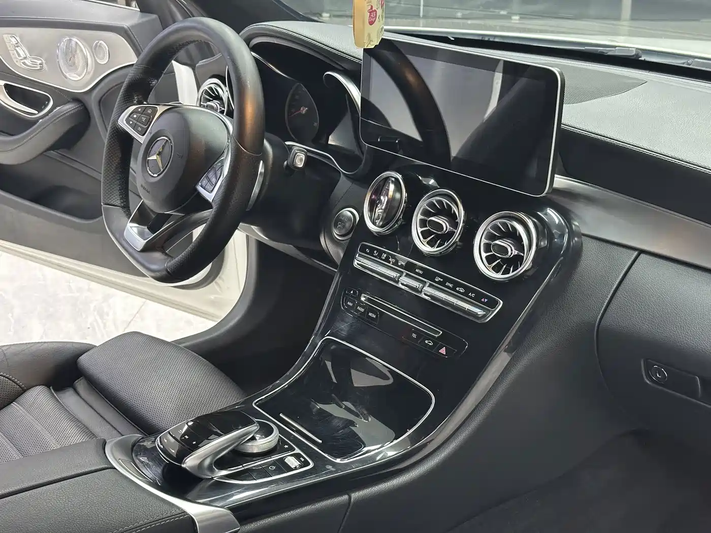 Фото 4 - Mercedes-Benz C-Class (Import)