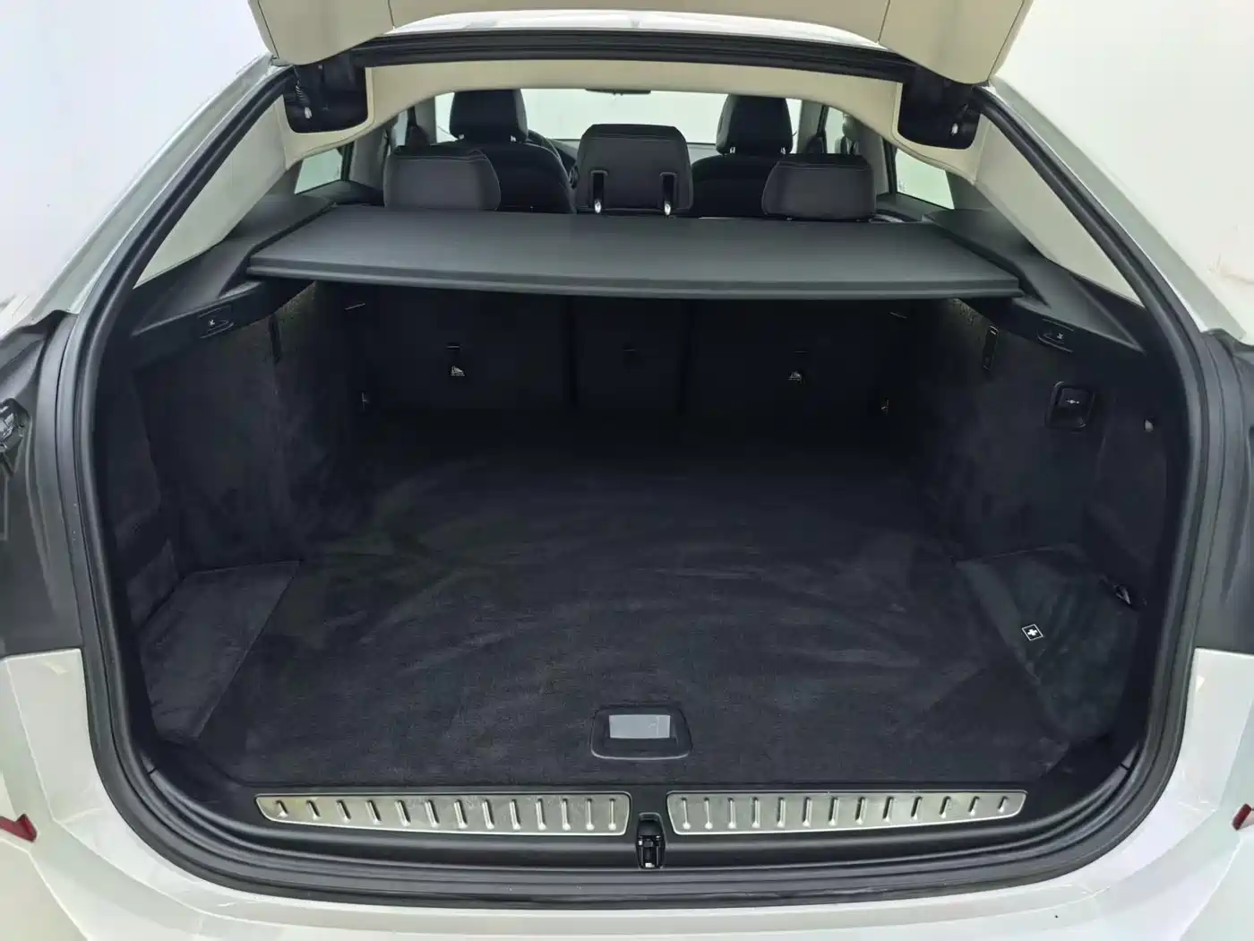 BMW 6 Series GT 2018 630i M Sport Package фото 26