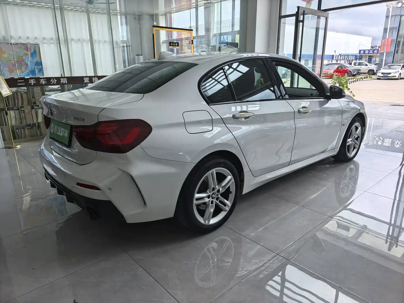 BMW 1 Series 2024 2023 120i M Sport Shadow Edition