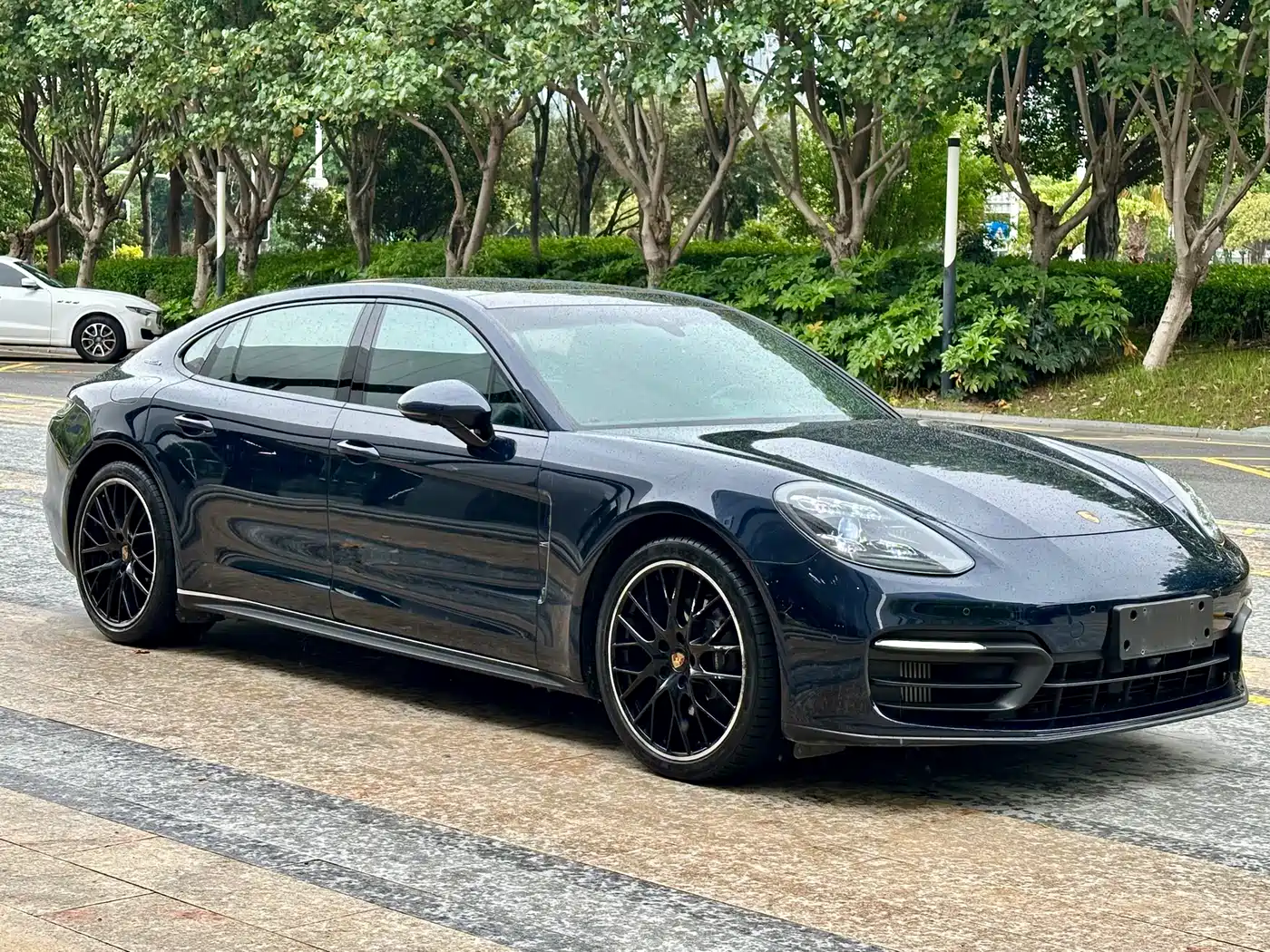 Porsche Panamera 2021 Panamera 4 Executive Long Wheelbase 2.9T фото 3