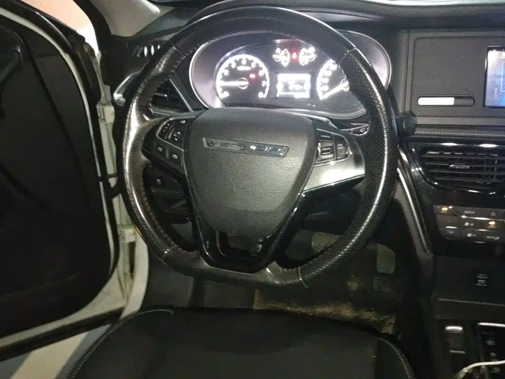 Venucia T90 2018 2017 2.0L CVT Smart Edition