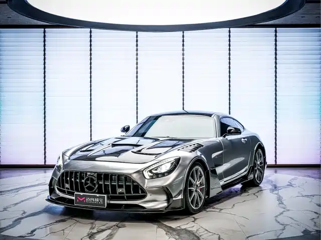 MERCEDES-BENZ AMG GT
