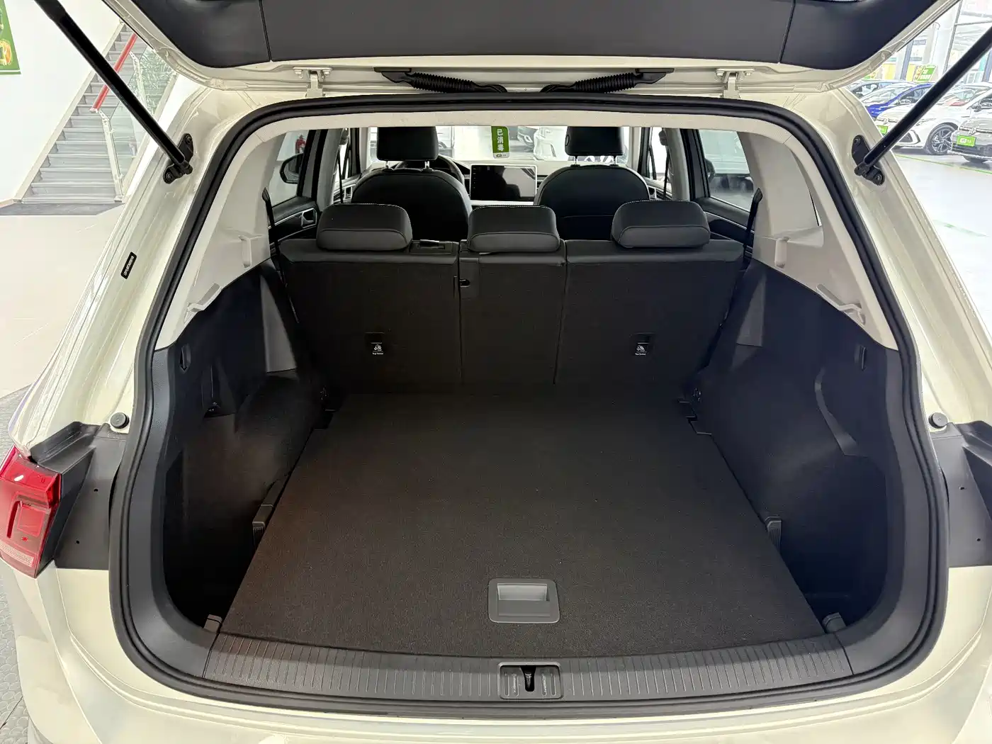 Volkswagen Tiguan L 2023 280TSI 2WD Trend Limited Edition фото 21