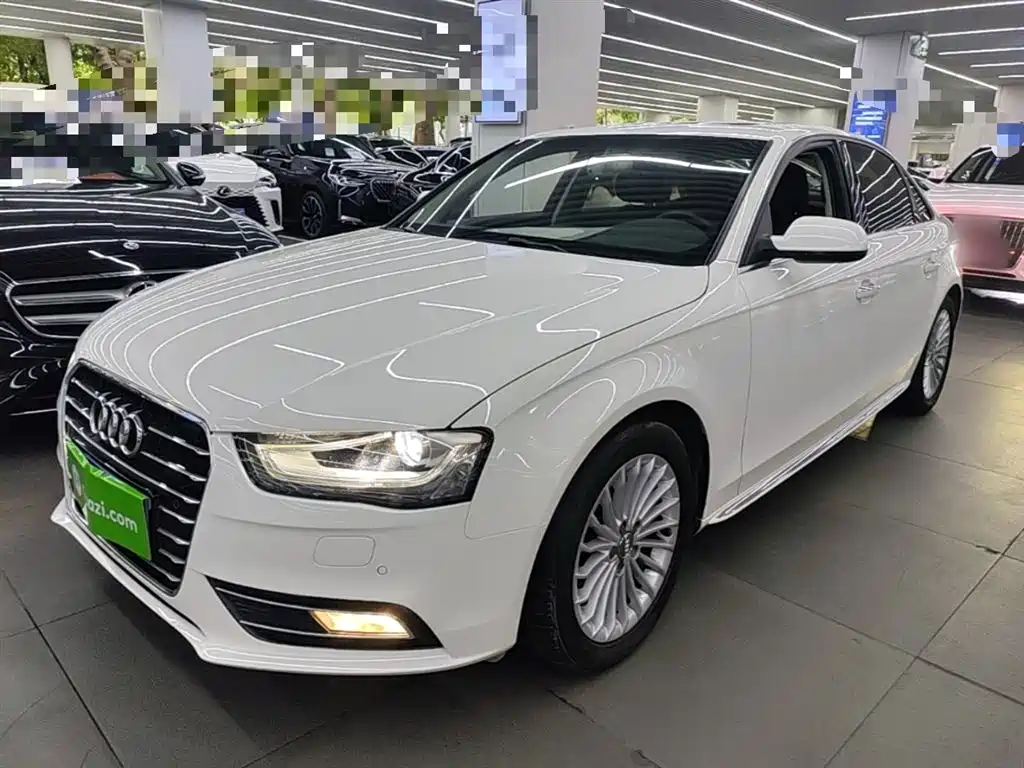 Audi A4L 2016 35 TFSI Automatic Comfort фото 2