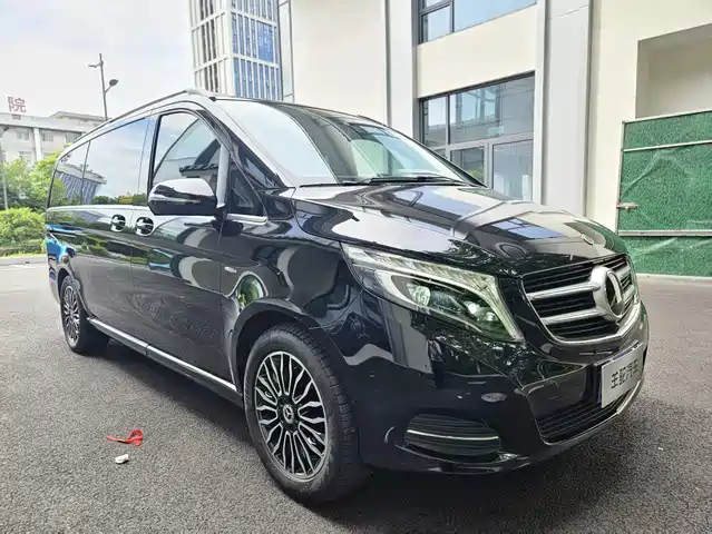Mercedes-Benz V-Class 2018 V 260 Premium Edition China VI