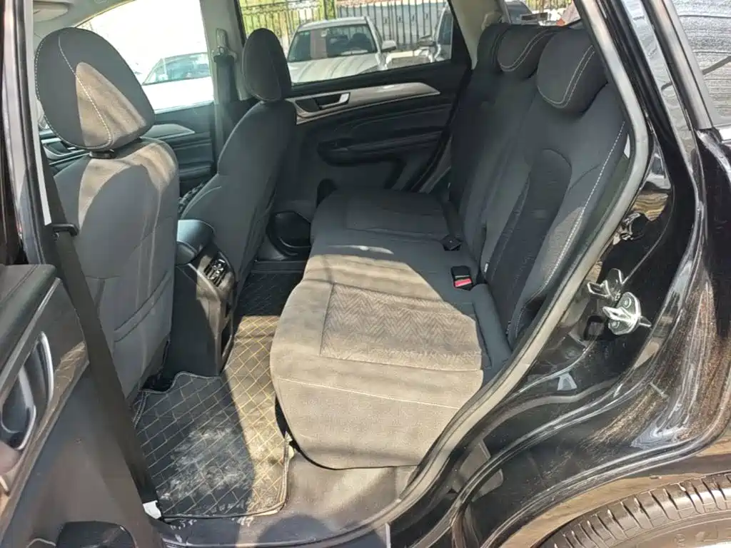 Фото 17 - Haval M6