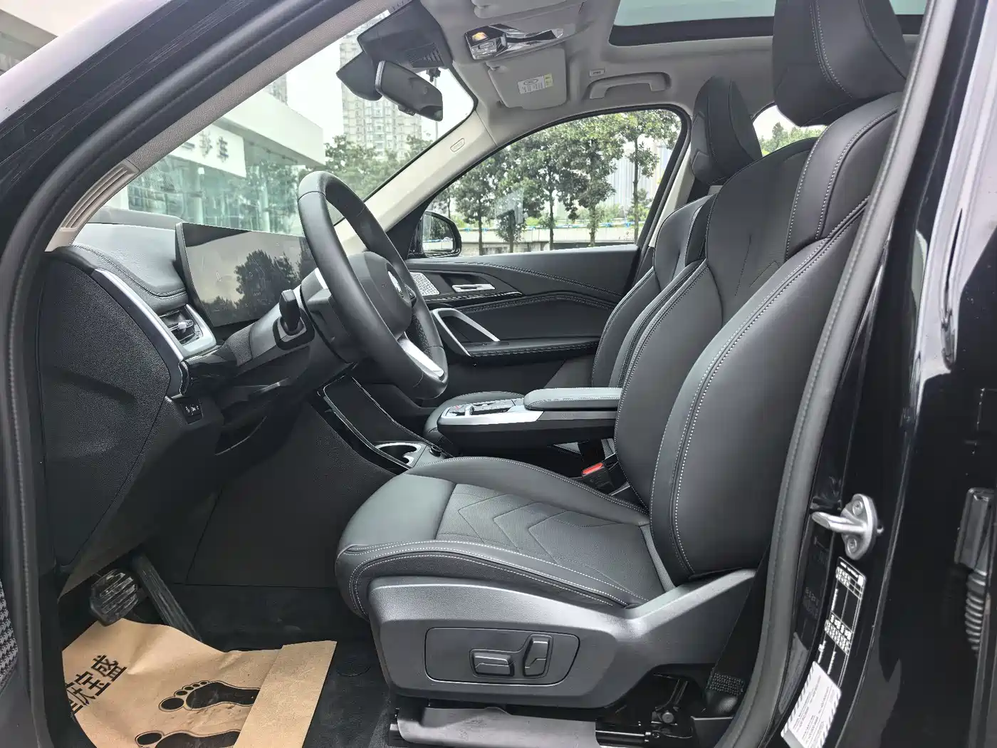 BMW X1 2025 sDrive25Li X Design Package фото 10