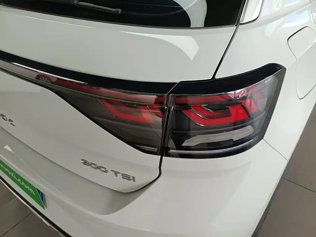 Volkswagen T-ROC 2025 2025 300TSI DSG 2WD Dawn Edition