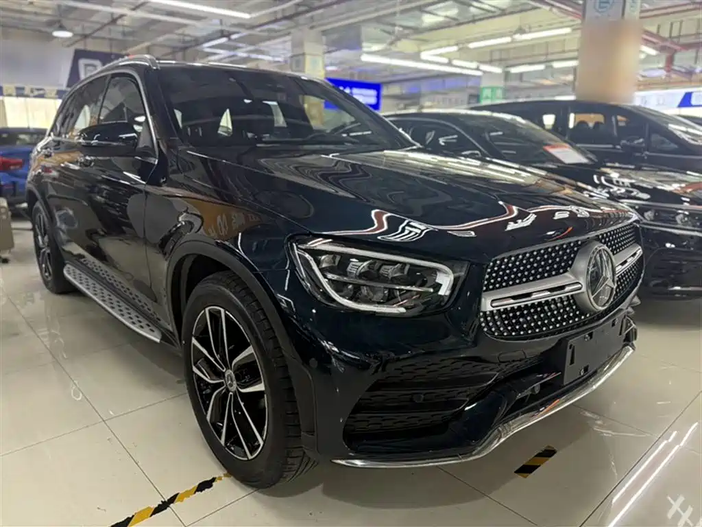 MERCEDES-BENZ GLC