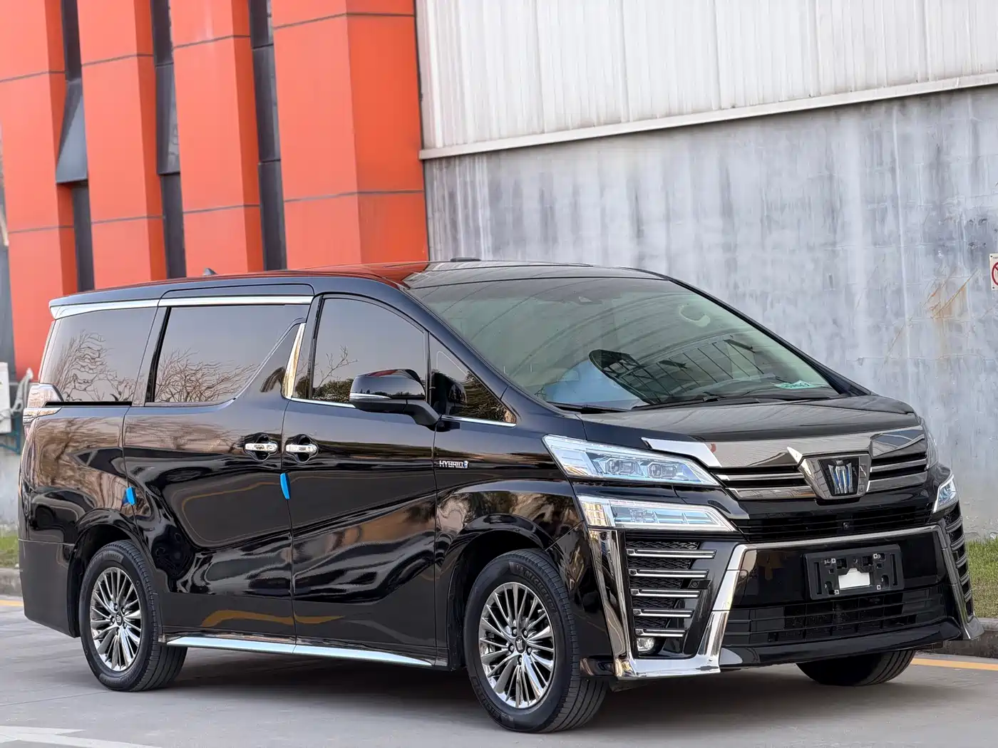 Toyota Vellfire 2021 Crown Hybrid 2.5L HV Supreme Edition фото 3